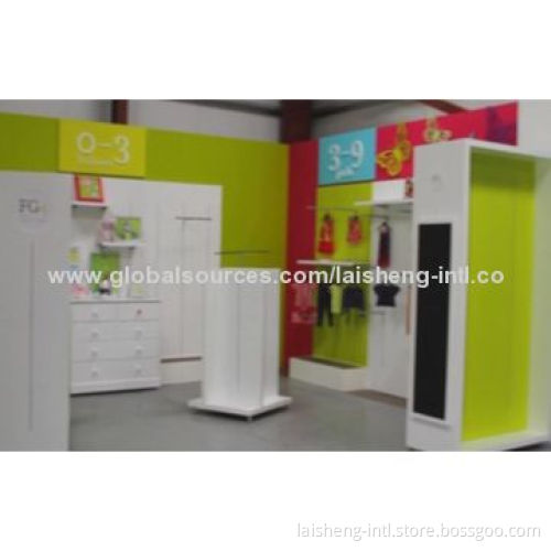 Clothes Rack with 4-way Gondola and KD Structure Packing, Measures 840 x 840 x 1,400mm